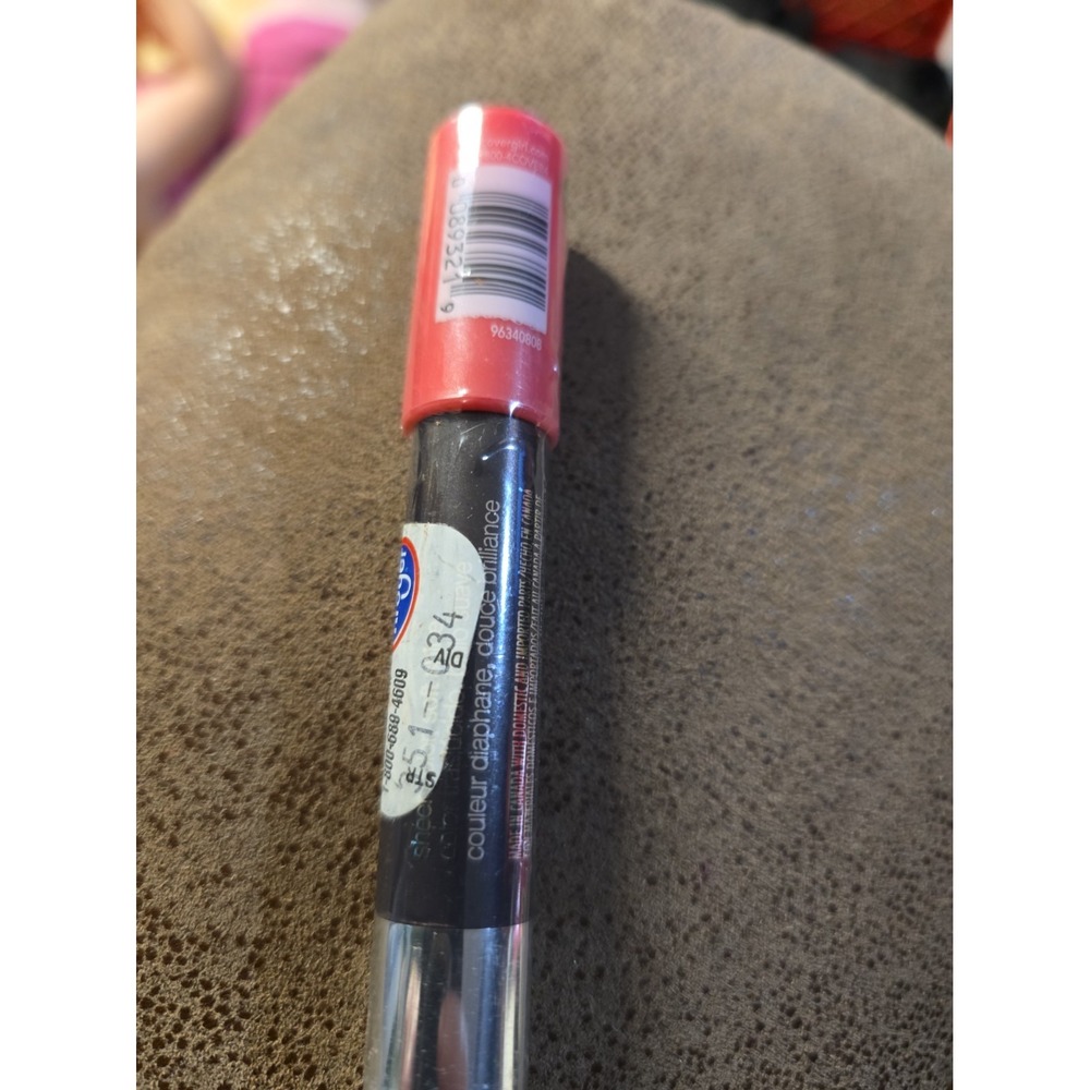 Covergirl Lip Perfection Jumbo Gloss Balm #217 Frosted Cherey Twist New Sealed